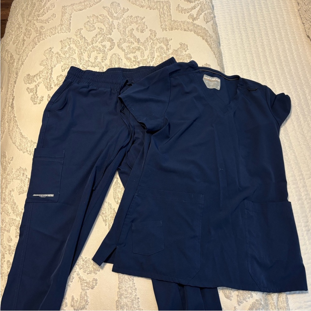 Sketchers Navy Blue Scrub Set